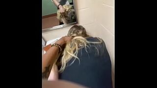 Fucking on Vacation Leads to Intense Throatpie
