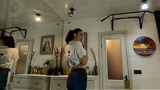 Wife's Sex Game: Blowjob and Mouthful of Sperm
